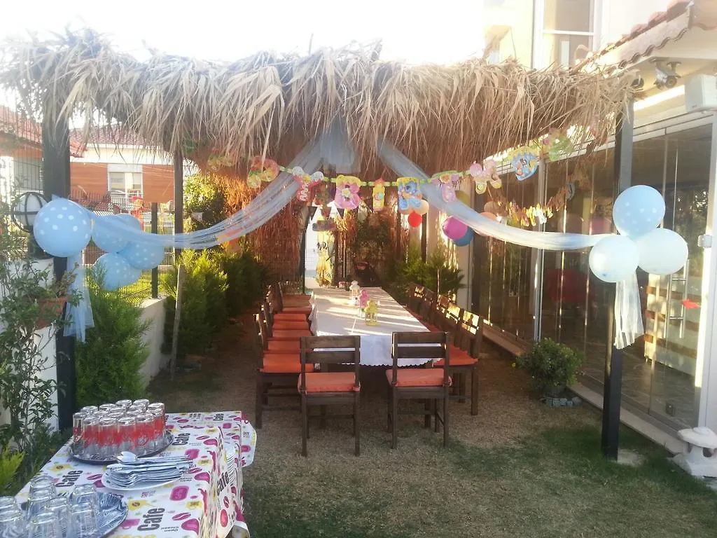 Godik Apart Hotel Çeşme